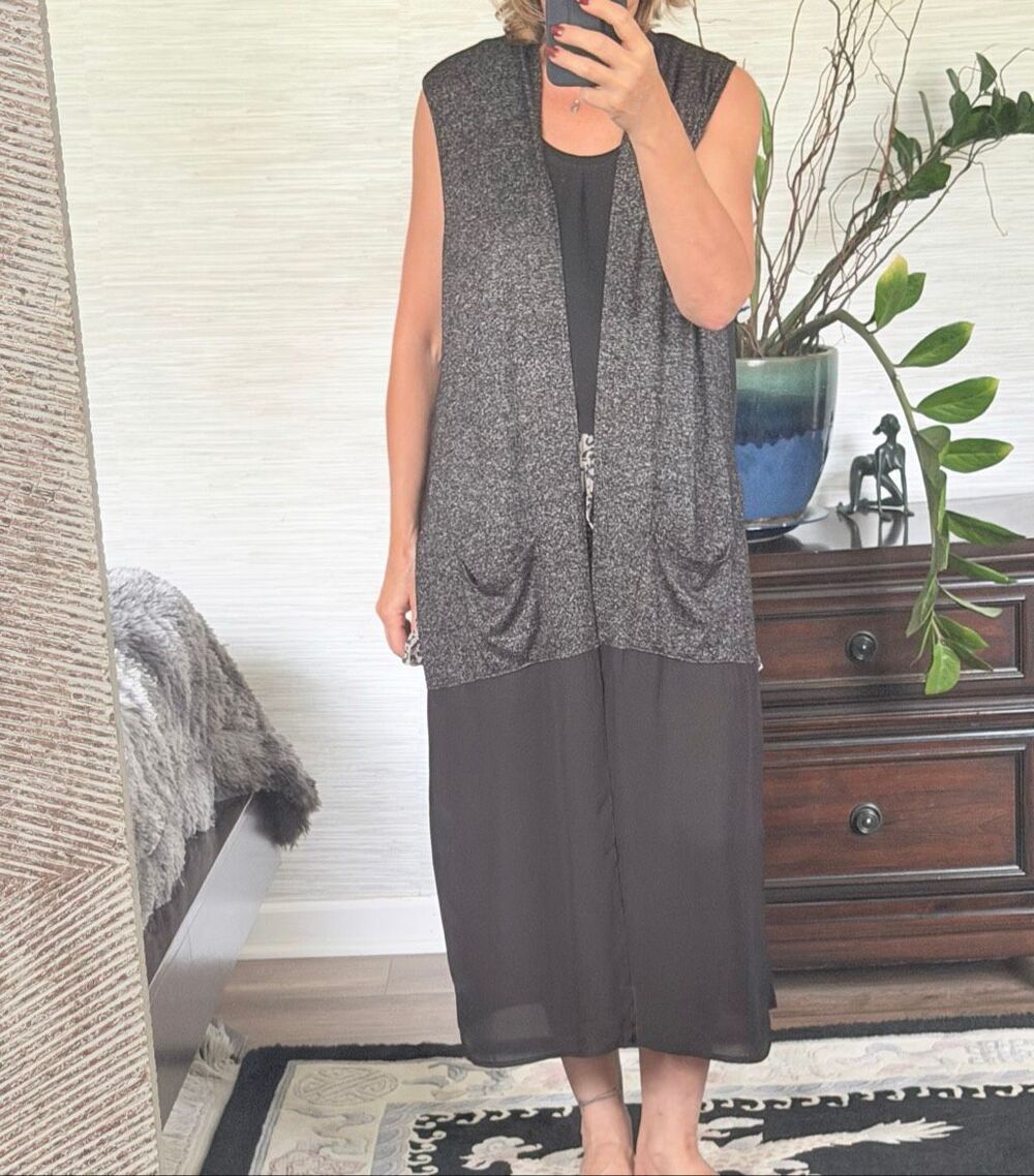 Shecha Vente Long Sleeveless Open Front Duster Vest Cardigan Size L